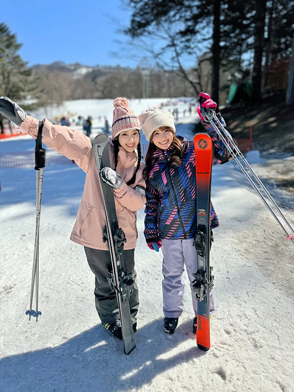 INSTV-650 つむぐちゃん&みのりちゃん 私をスノボに連れてって大学生、春休みSEX スノボ女子と雪山乱交パーティ映像1