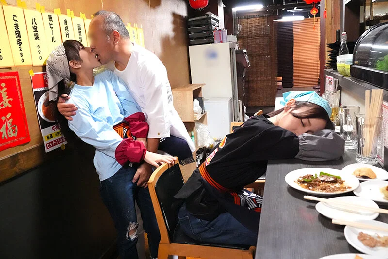 SVERS-002 爆盛りギャル中華美人姉妹が腕を振るう行列がすごい街中華の日常とSEX！3