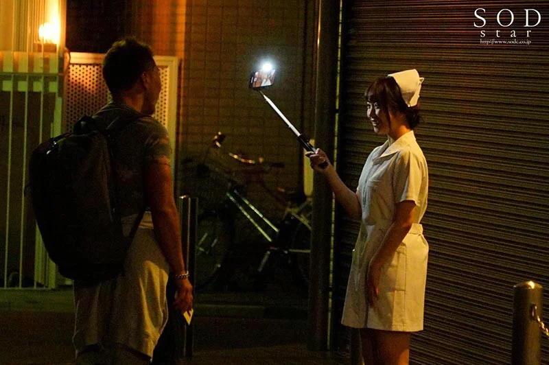 STARS-201 え!こんな所に戸田真琴!?都内各所に自撮りで出没 バレたら自分でSEX交渉!3人とSEXするまで帰れませんっ!! 戸田真琴9