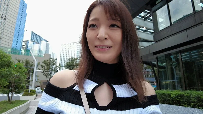 HEZ-522 美魔女ナンパ!!HG 歳を重ねるごとに綺麗さと感度が増した熟女にズブリッと挿入 生性交!!611