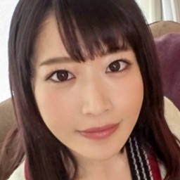 葉月ひな