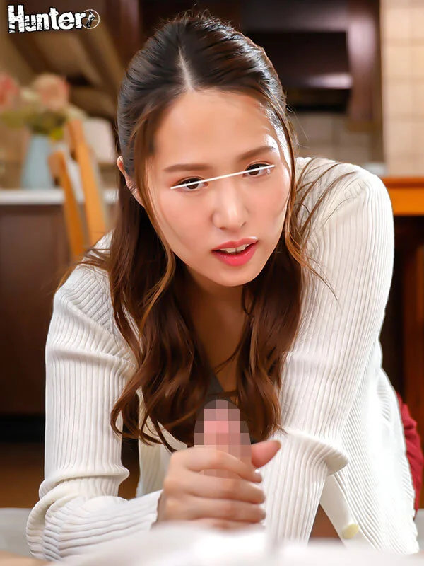 HUNTC-432 『男の子ってアレ（オナニー）…するんだよね？見てみたいんだけど…』娘しかいない若妻が息子がいるママ友に頼んで、せんずり鑑賞。初めて見る生々しいせんずりに吐息が荒くなり…。6