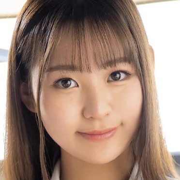 神坂朋子