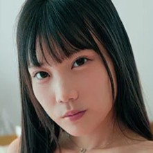 望実かなえ