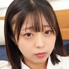 和栗ゆゆ