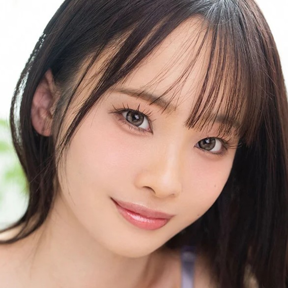 黒澤ななみ